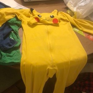 Pikachu onsie